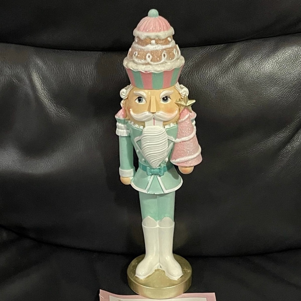 Christmas Cupcakes and Cashmere Cupcake Nutcracker with Pink Christmas Tree